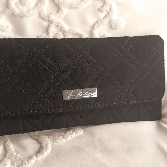 Vera Bradley Trifold Wallet Black Quilted Slim Sleek Clutch Microfiber NWT - Picture 1 of 17